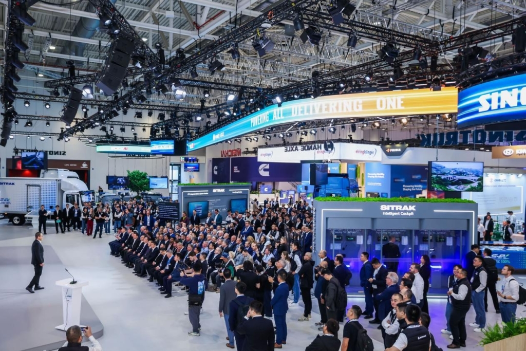 Shandong Heavy Industry Hannover'de Yeni Nesil Elektrikli ve Hidrojenli Çözümlerini Tanıttı