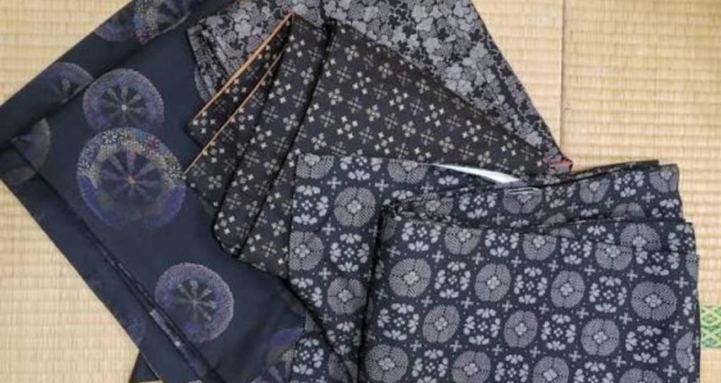 Japonya'da Geleneksel Oshima Tsumugi İpeği 400 Bin Yene Alıcı Buluyor